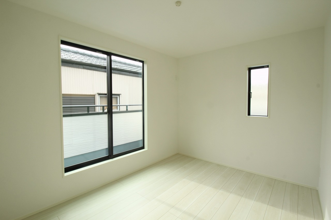 高須2丁目　新築戸建　2号棟　【内覧可能】（全2区画）の洋室|2Ｆ　西の部屋　6.0帖