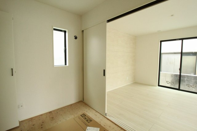 高須2丁目　新築戸建　2号棟　【内覧可能】（全2区画）の居間・リビング|ＬＤＫ　19.0帖+和洋室　3.0帖