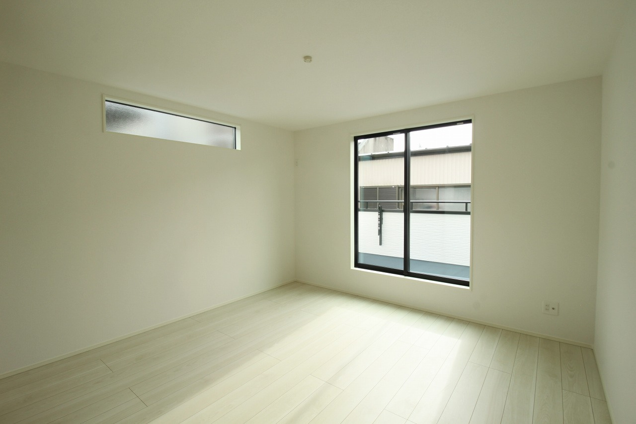 高須2丁目　新築戸建　2号棟　【内覧可能】（全2区画）の洋室|2Ｆ　南の部屋　8.0帖