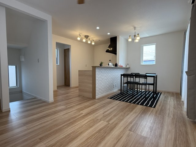 神戸市西区枝吉1丁目新築戸建の居間・リビング