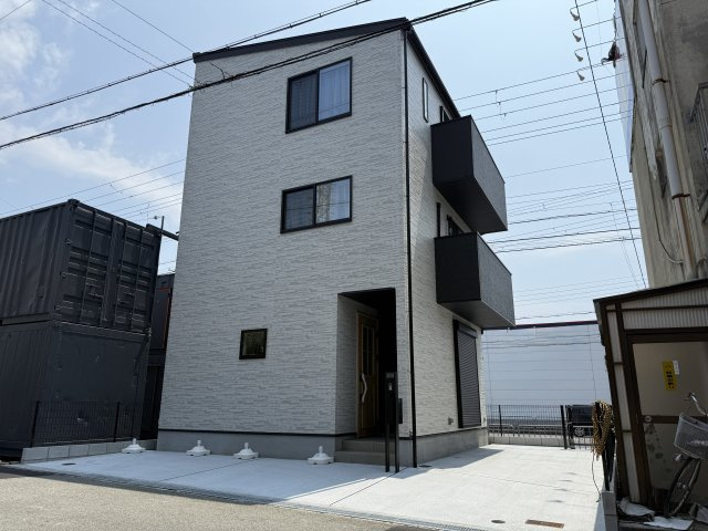 神戸市西区枝吉1丁目新築戸建の前面道路含む現地写真