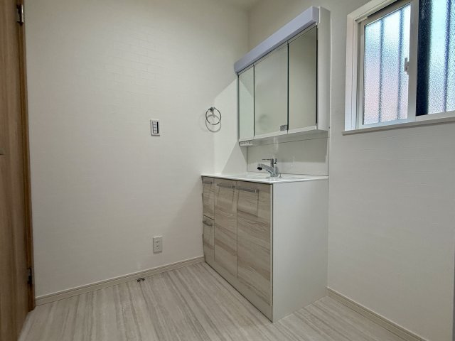 神戸市西区枝吉1丁目新築戸建の洗面所