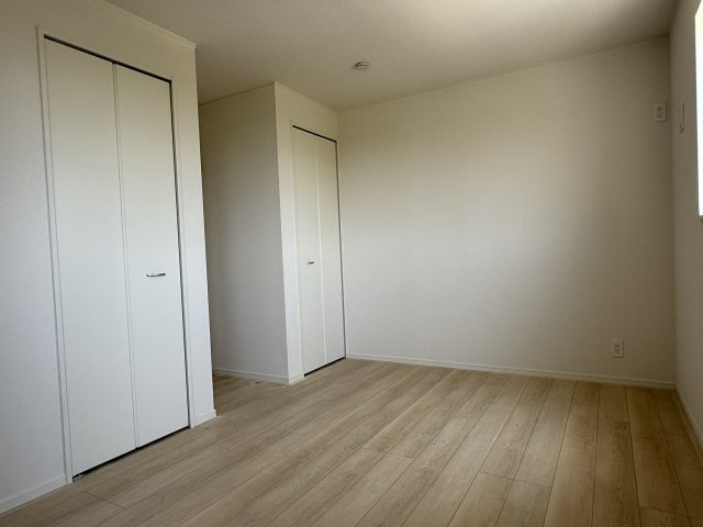 明石市大久保町八木新築戸建２号棟の洋室