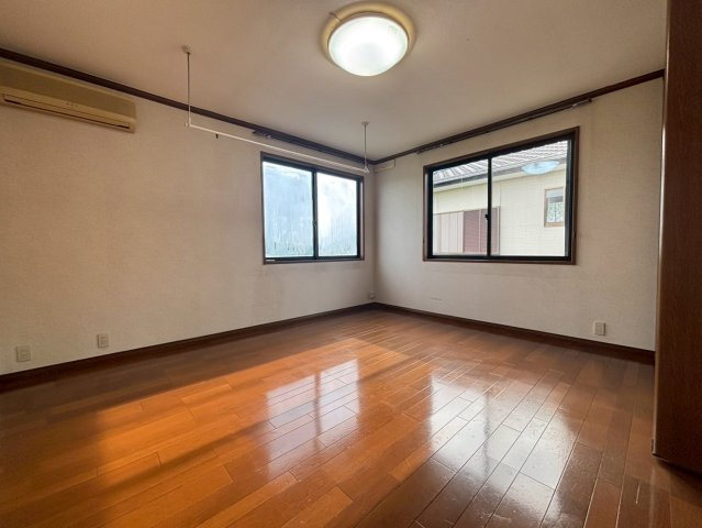 茂原市高田　中古戸建の洋室