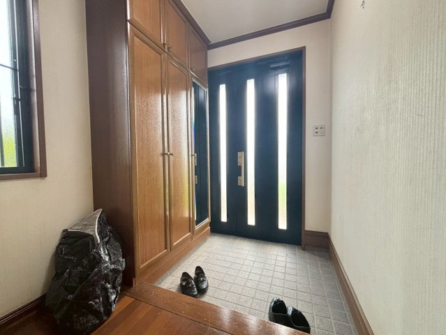 茂原市高田　中古戸建の玄関