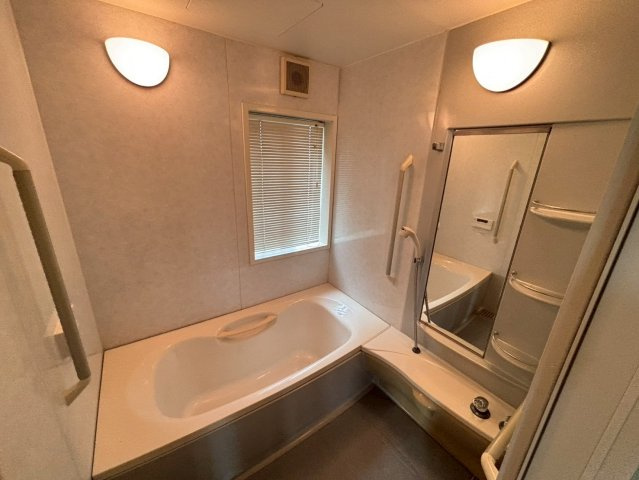 茂原市高田　中古戸建の浴室