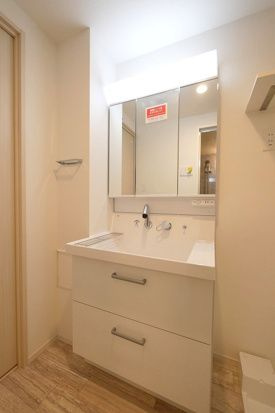 ハーモニーレジデンス東京八広ザ・スプレッドの独立洗面台