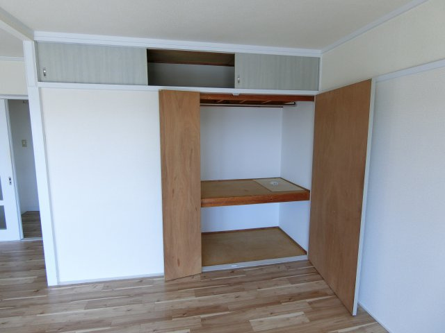 井上ハイツの収納
