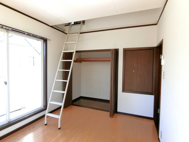 中村テラスハウスの洋室