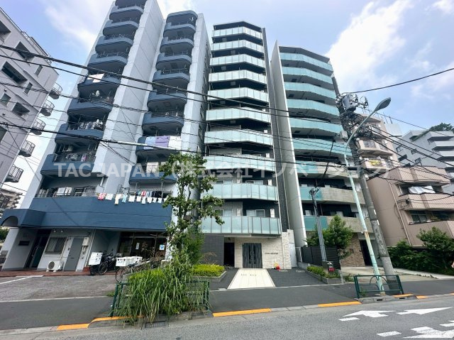 GROWS西日暮里の外観|【駅まで徒歩3分】
5駅6路線利用可能な好立地。生活施設が充実し今後の発展が期待できる西日暮里エリア。将来的にも安定した賃料が期待できそうです。
※現在96,000円/月にて賃貸中。