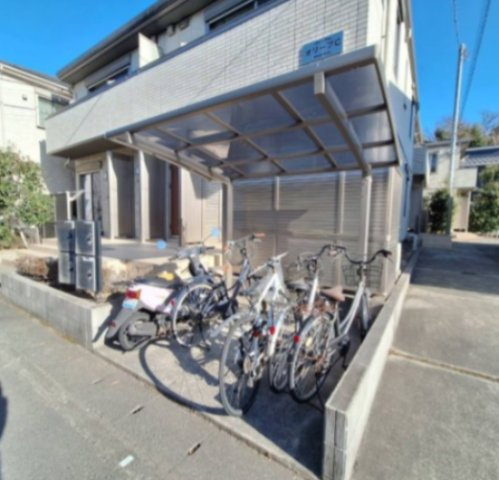 オリーブCのエントランス