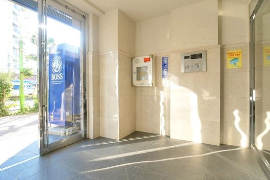 ＡＲＴＥＳＳＩＭＯ　ＬＩＮＫ　ＰＡＳＳＩのロビー