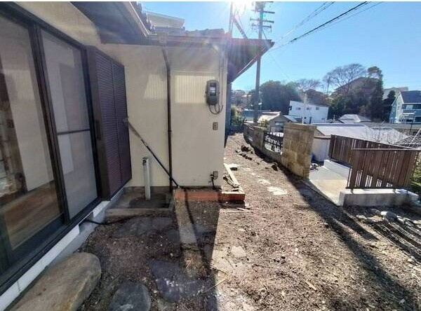 緑区大高町小坂のお家の庭