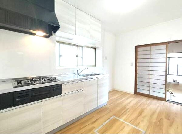 緑区大高町小坂のお家のキッチン