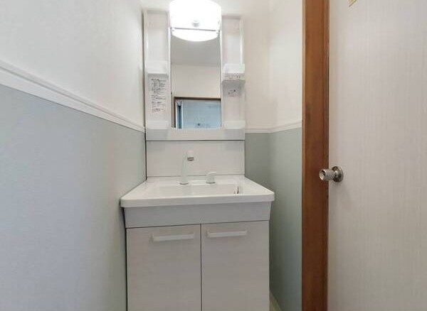 緑区大高町小坂のお家の洗面所