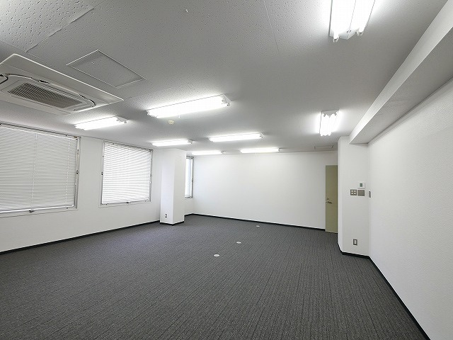 新大宮ビルの内装