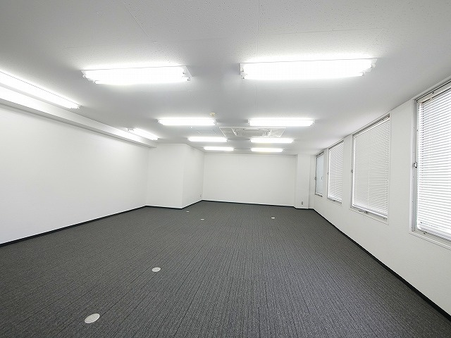 新大宮ビルの内装