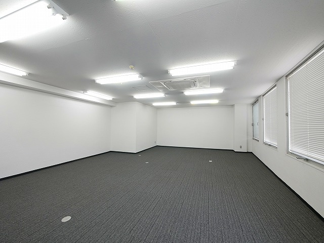 新大宮ビルの内装