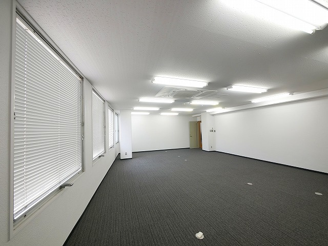 新大宮ビルの内装