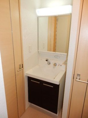 ロジュマン　ベルの独立洗面台