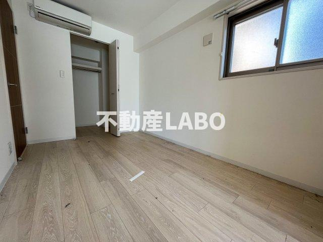 サンクレストの洋室