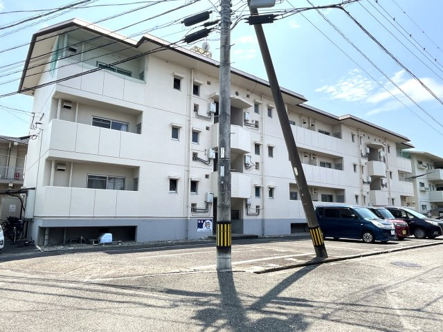 ハイツ松江の外観