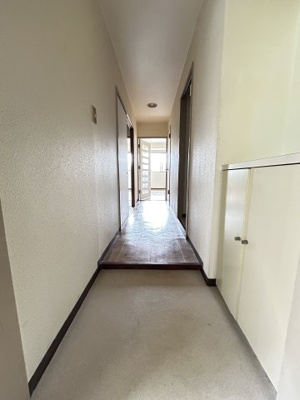 【玄関】 | サングレイス山手館