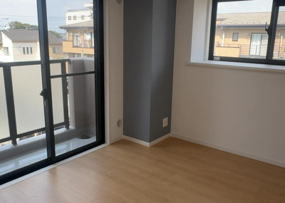 【子供部屋】 | ライオンズマンション古淵第２ | 子供が何人でも年齢によっては、受験時にしっかり壁のある個室があった方が良い場合もあります。難しい問題ですが、兄弟の人数や、性別や年齢差によって状況が異なりますので、数年後のこともしっかり考えましょう。