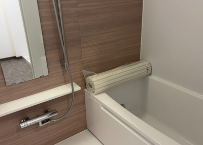 【浴室】 | ライオンズマンション古淵第２ | 入浴時の快適さも大事なことですが、綺麗な状態を維持できなければ気持ちよく入浴できません。毎日の掃除が楽という点は大事なポイントになります！カビが生えにくく掃除がしやすい、壁や浴槽を選ぶといいでしょう。