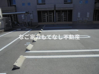 【駐車場】 | エレガンシアレジデンス