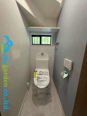 鎌倉市稲村ガ崎2丁目　中古戸建のトイレ|落ち着いたトイレです