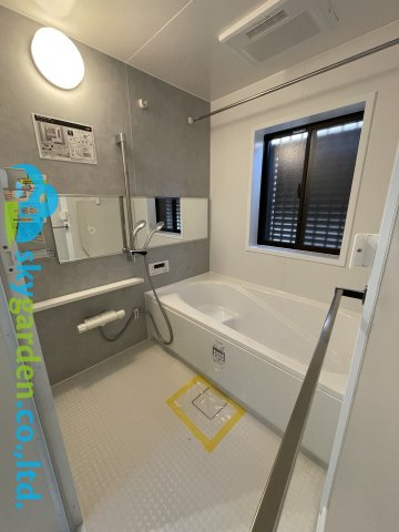 鎌倉市稲村ガ崎2丁目　中古戸建の浴室|ゆったり過ごせるお風呂です