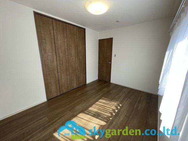 鎌倉市稲村ガ崎2丁目　中古戸建の洋室|使い勝手のいい洋室です