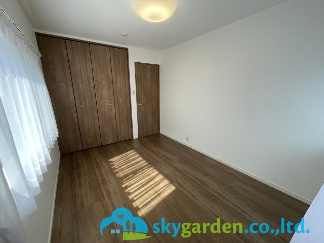 鎌倉市稲村ガ崎2丁目　中古戸建の洋室|洋室です