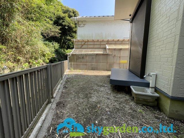 鎌倉市稲村ガ崎2丁目　中古戸建の庭|お庭が付いています