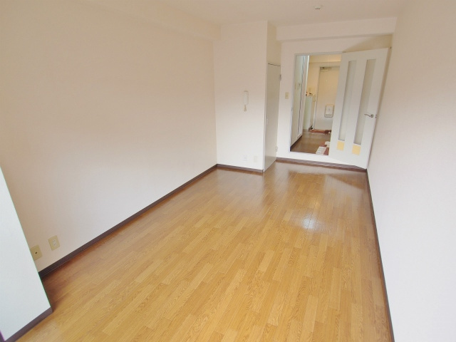 グランドール宮の町の洋室