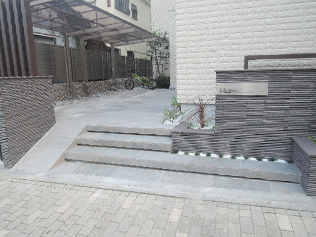 Ehepaar（エーエパール）のエントランス|エントランス