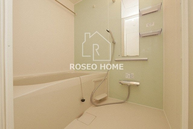 フォルナート扇町の浴室