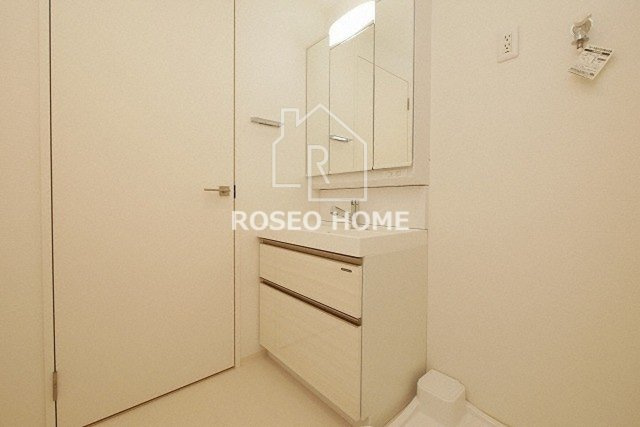 フォルナート扇町の洗面所