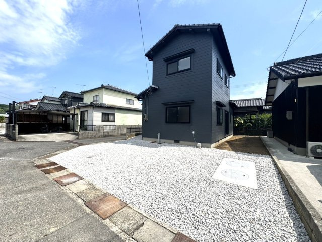  | 便利な角地です。
駐車場も加工しており、駐車もしやすいです。