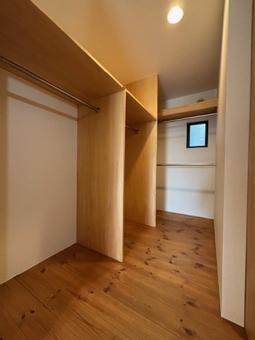 藤沢市片瀬3丁目　中古戸建のその他|広々納戸は趣味部屋やワークスペースにも活用可