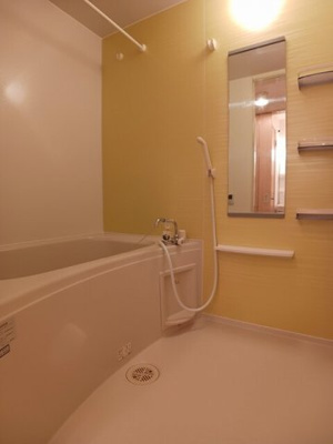 【浴室】 | ナッツィオーネ・クロス | 日々の暮らしに欠かせないお風呂です