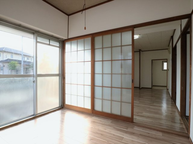 瀬高ビルの洋室