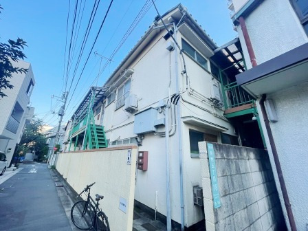 第一八重荘の外観