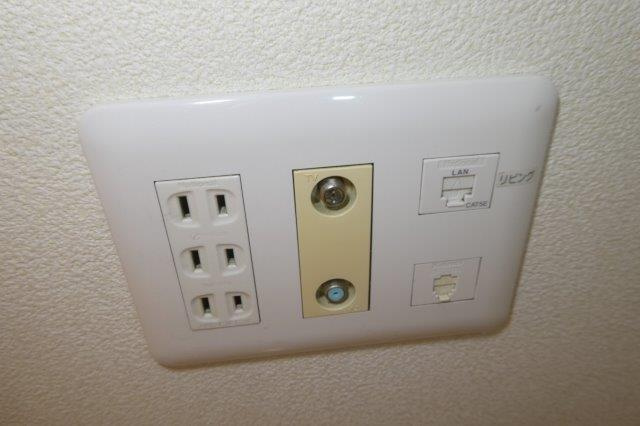 サン・ソニアＡの設備|ＴＶジャック・電話モジュラー