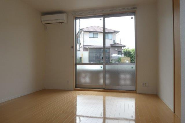 サン・ソニアＡの居間・リビング|洋室