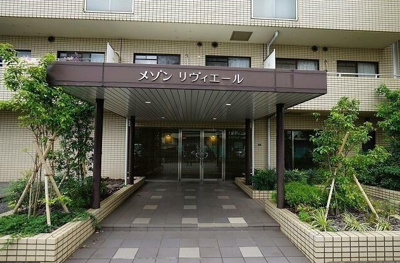 【エントランス】 | メゾンリヴィエール道場北