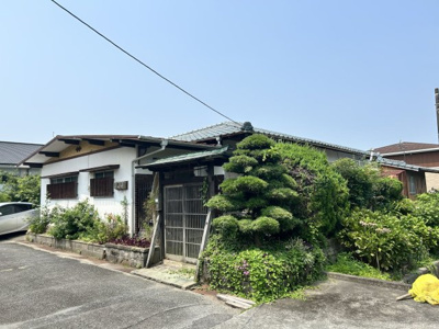 【外観】 | 橘売家 | 敷地が広くお庭もあり、駐車場としての拡張も可能です！！