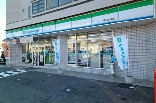 プランドール野中Ｂのその他共用部分|ファミリーマートまで450m