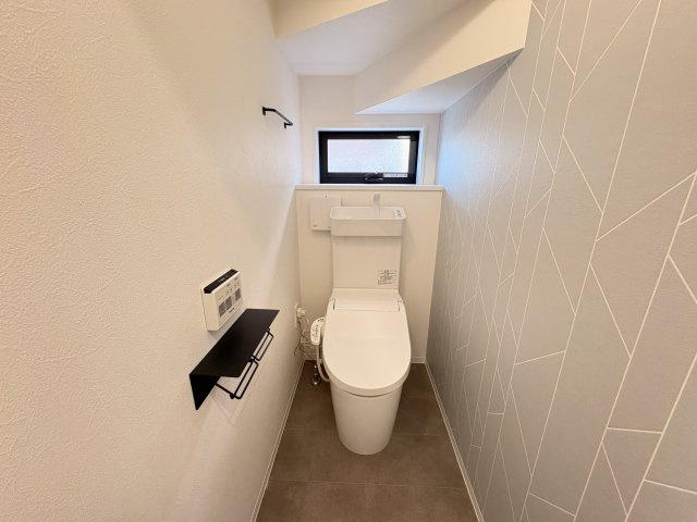 明石市林3丁目新築戸建のトイレ